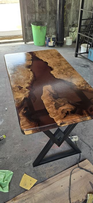 Столы из эпоксидной смолы эксклюзив