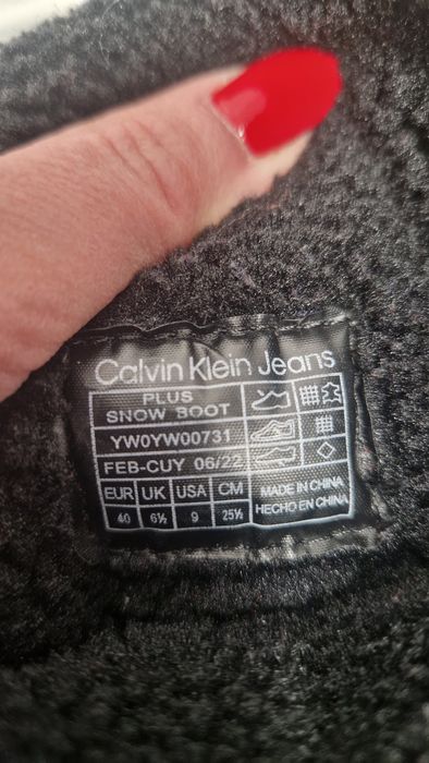 Calvin Klein  Апрески