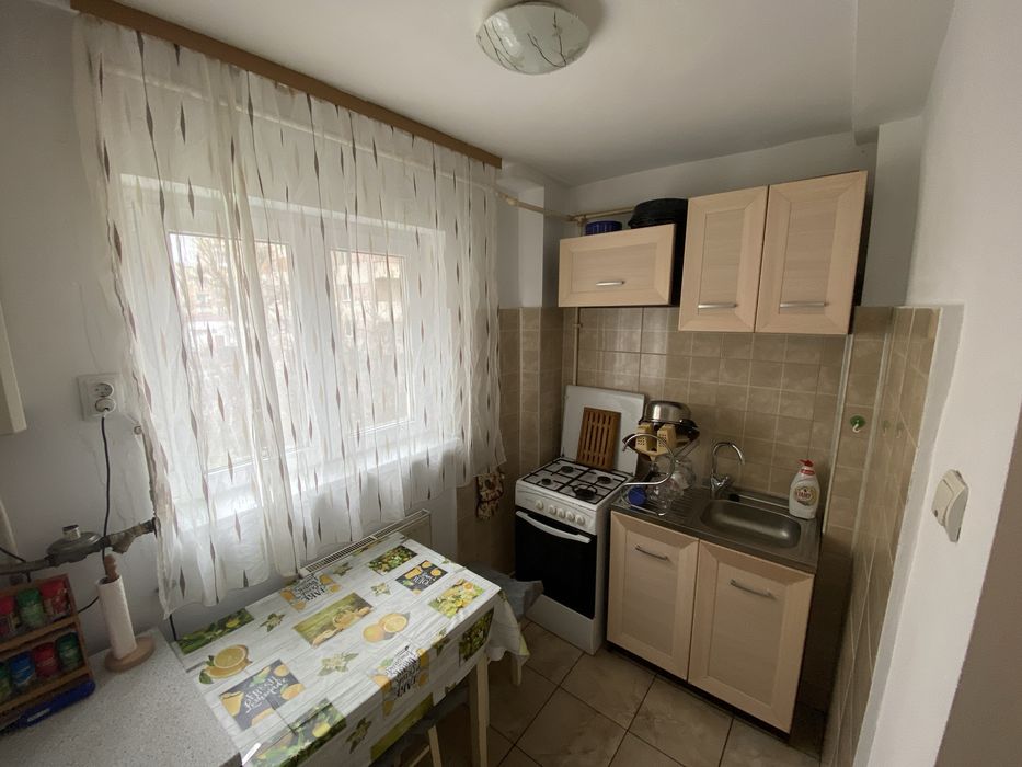 Inghiriez garsoniera disponibila din 1 aprilie