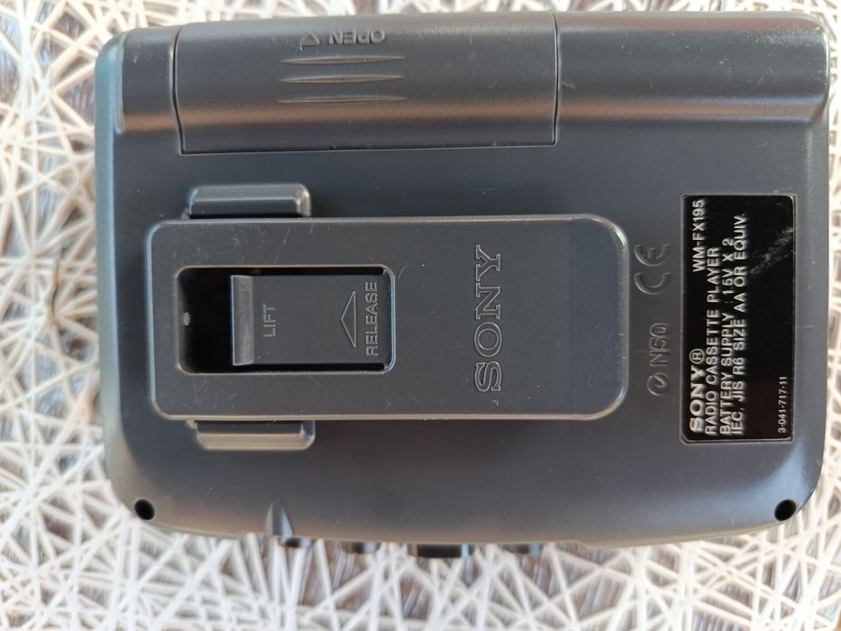 Sony W- FX 195   уолкмена