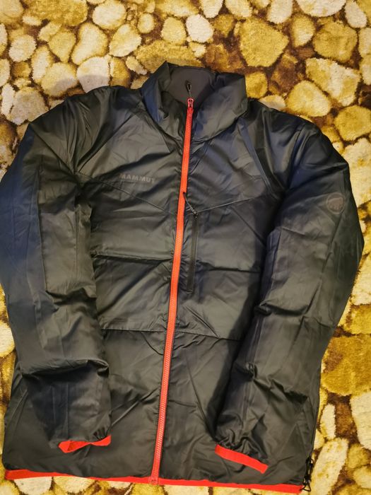 Geaca Puf Mammut 2 fete L Salewa La Sportiva Arcteryx Ortovox  Salomon