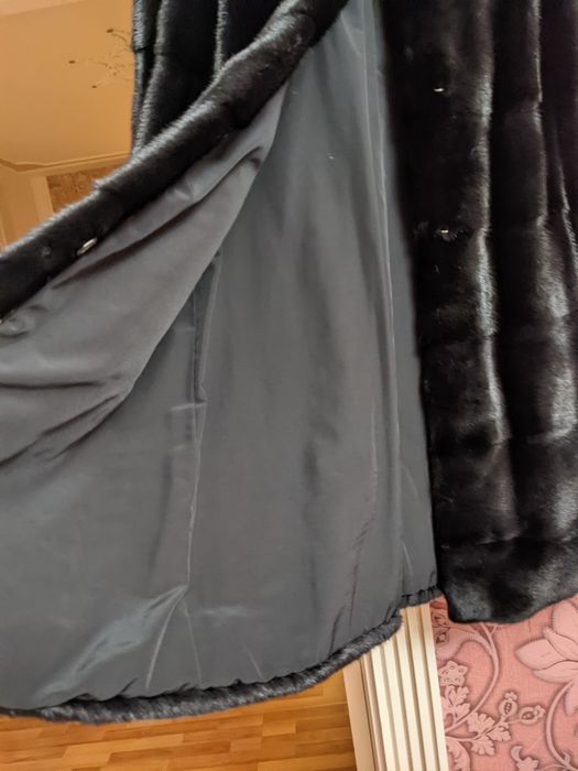 Продам норковую шубу