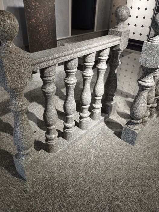 Ko'ksaroy granit toshlari