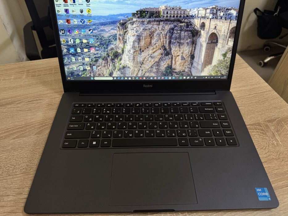 Ноутбук Хіаті RedmiBook i3