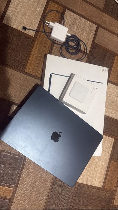 Macbook air m3 512gb/24озу