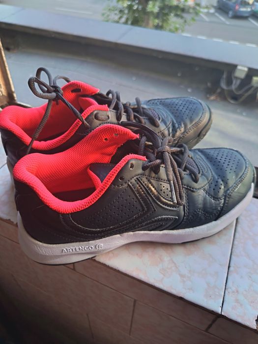 Adidasi sport Artengo , alergat / sala / sport , Decathlon Nr38  stare foarte buna