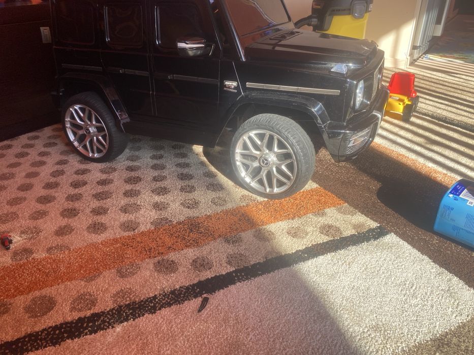 Детска акумулаторна количка