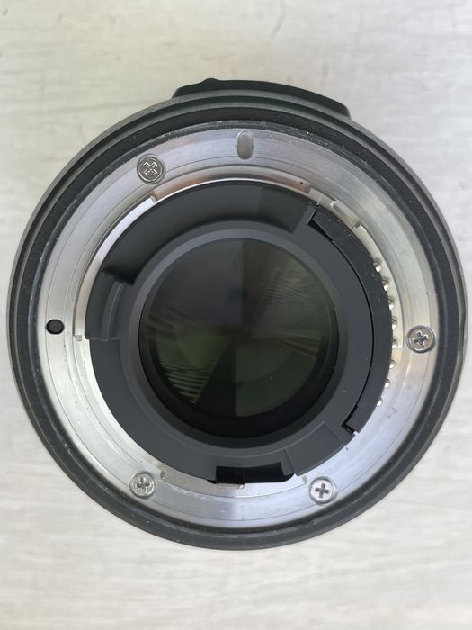 Объектив Nikon 35 мм, 1.8