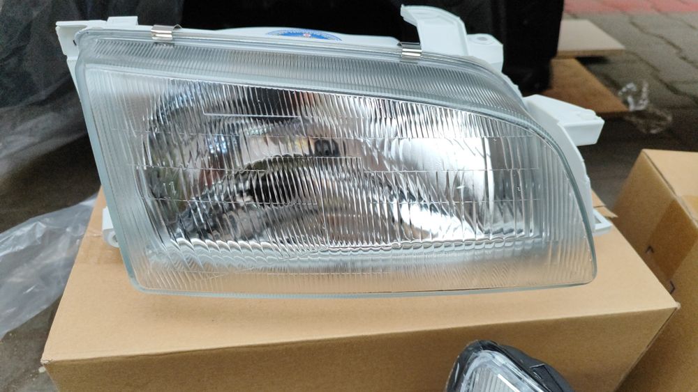 Карина Е фара передняя