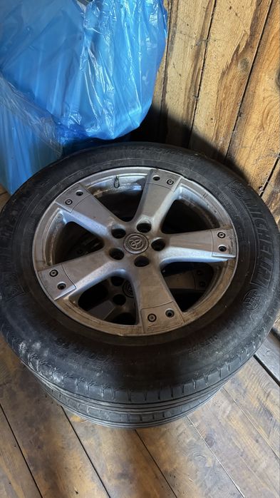 Продам летние шины Michelin с дисками R18
