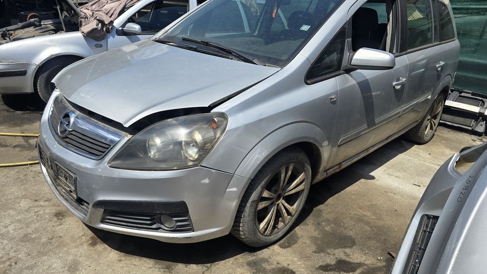 Opel Zafira B 1.9 120 коня на части
