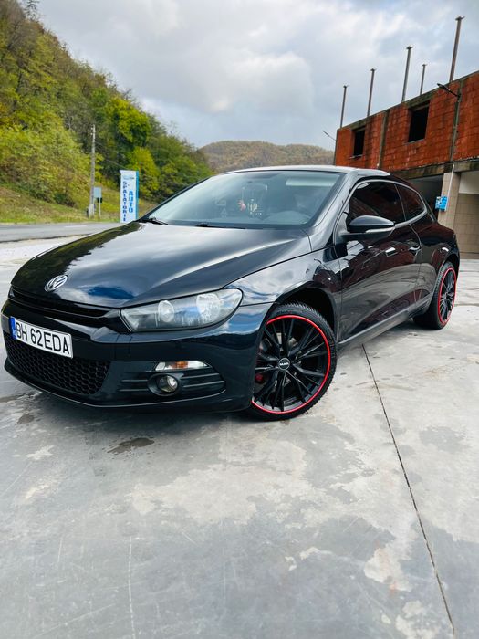 Vând Volkswagen Sirocco