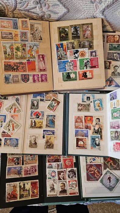 Продам купюры, монеты,  марки.