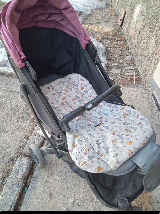Детская прогулочная коляска