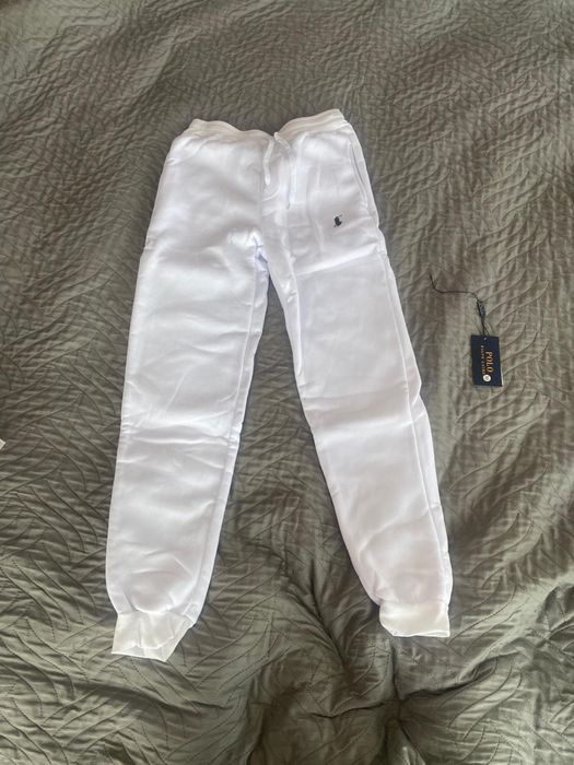 Set negru alb pollo zip up si pantanoni lungi