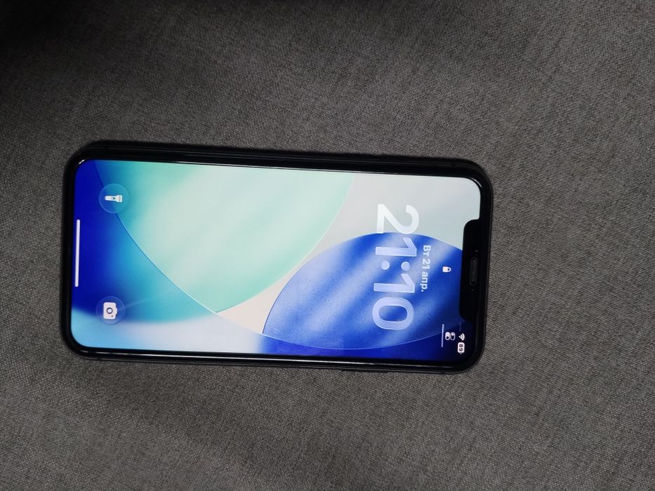 Продается айфон11 64гб