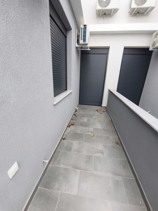 Продава нова къща 58м2 с басейн и двор 120 м2 в Паралия Врасна, Гърция