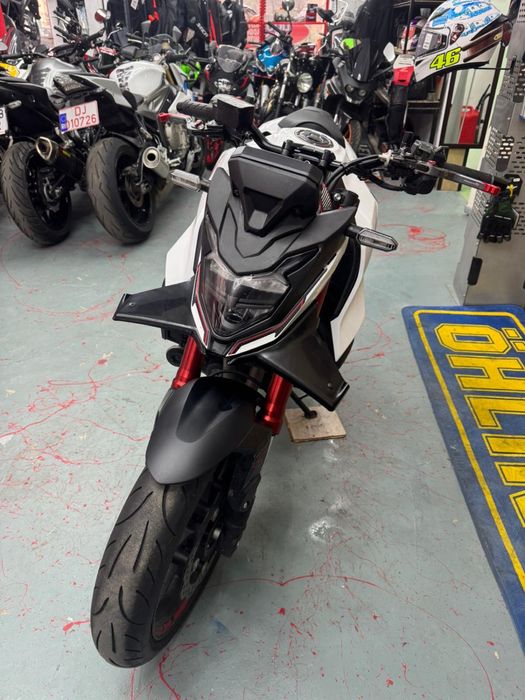 Honda CB 750 Hornet ABS 2023 -Garantie-