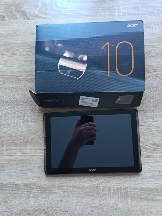 Продавам таблет Acer Iconia Tab 10 32GB