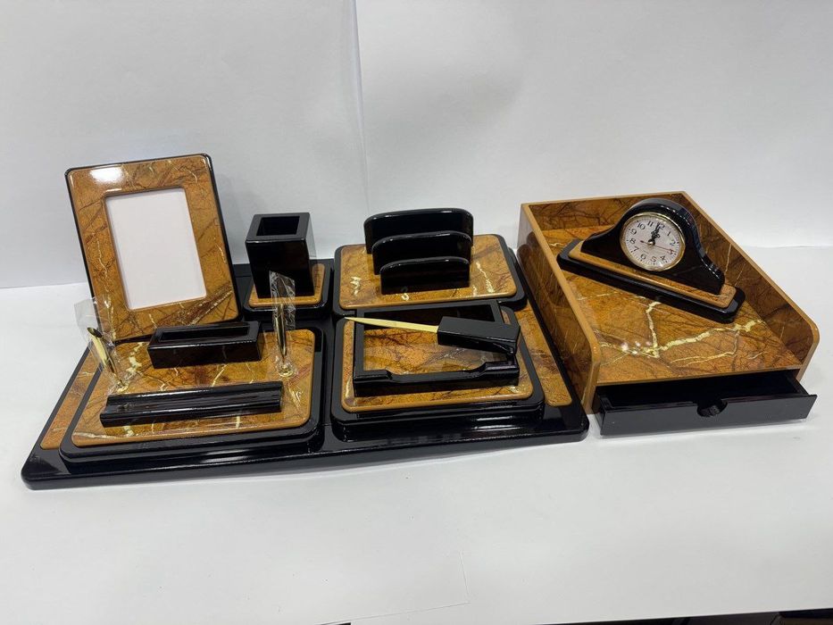 Настолни набор для дректирски