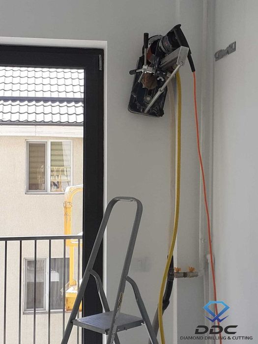 Carotare gaura hota centrala aer conditionat aerisire canalizare