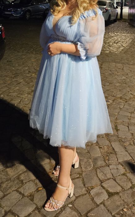 Rochita făcută la comanda merge la un 44