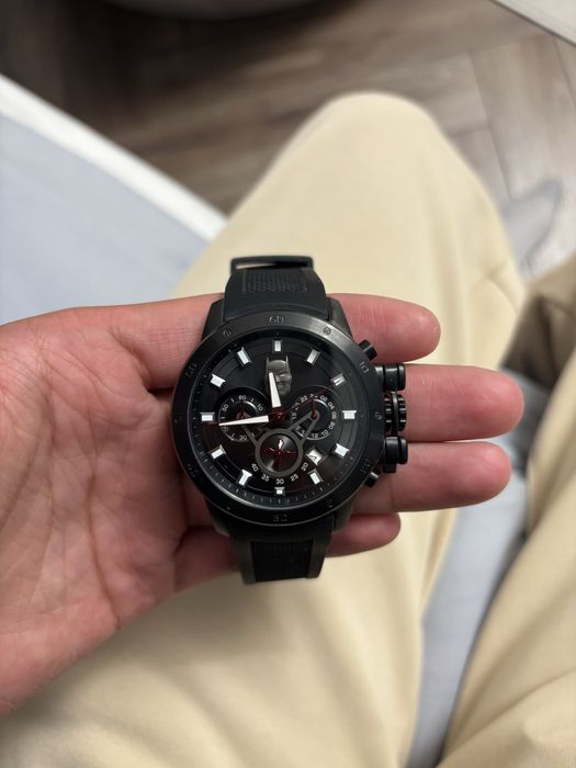 Часы продам………..