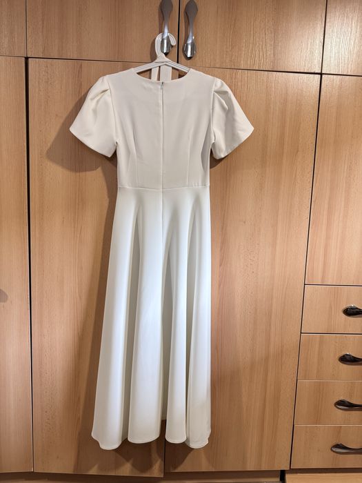 Платье белое на выпускной