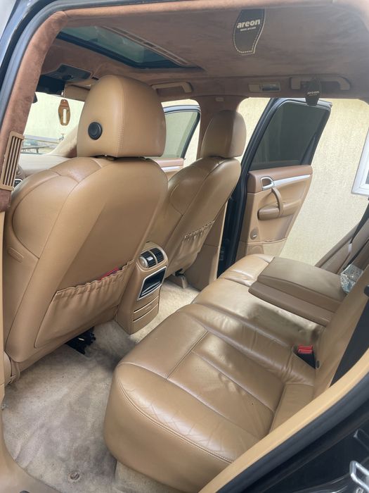 Porsche cayenne s v8!