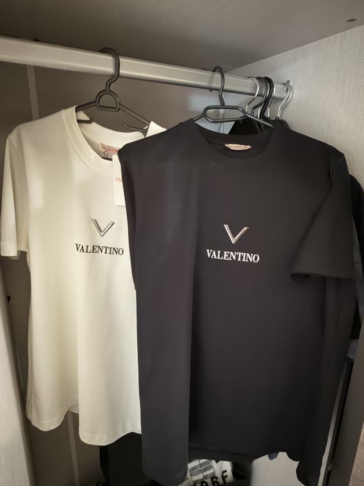 Тениски- balensiaga i Luis vuitton