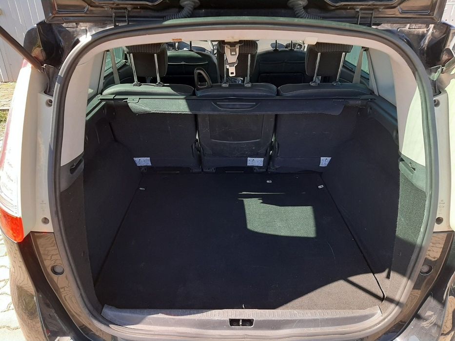 Vand Renault Grand Scenic 1.9 Bose Edition 2011