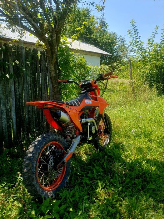 Vând cross ULTRA 125cc