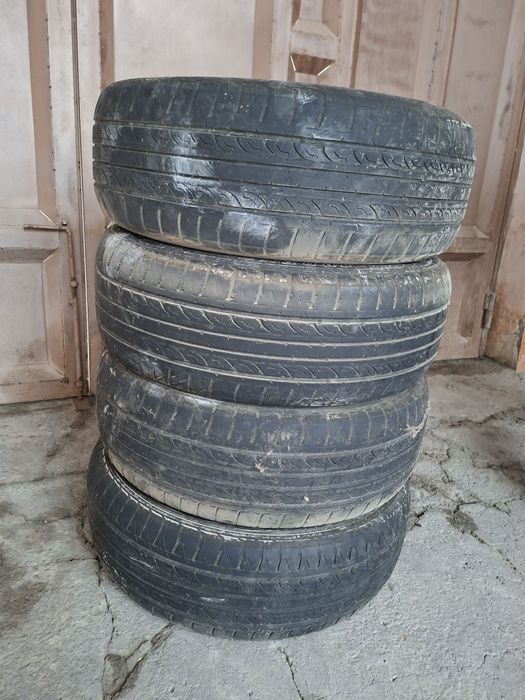 Балон. 215/60R16