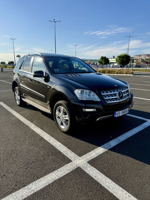 Mercedes ML350 4Matic 2011 Airmatic V6