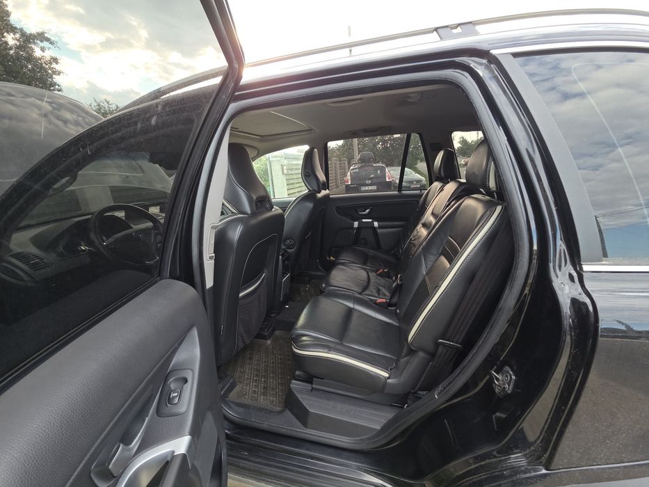 Volvo XC90 2011 R Design defect