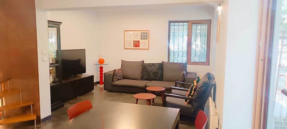 Дава се под наем Тристаен апартамент в Варна, Център - 101 кв.м за 897.6 € - Снимка #11