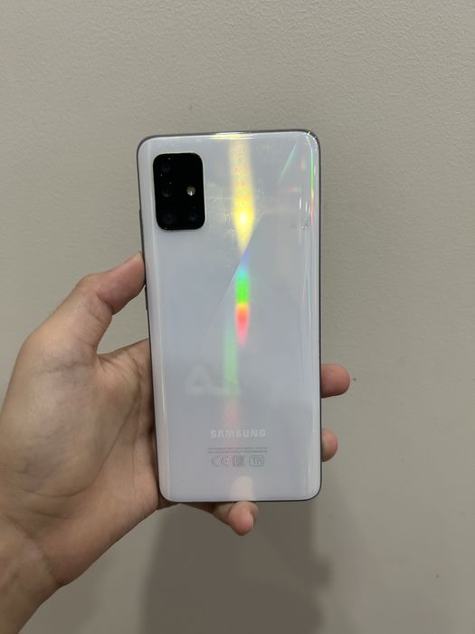 Продаю Samsung Galaxy A51