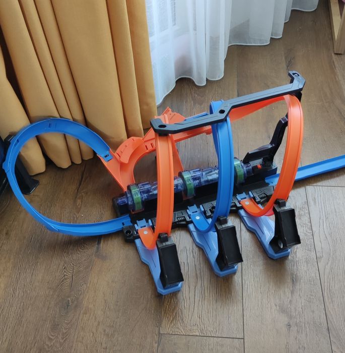 Игрален комплект, писта Hot Wheels Corkscrew Crash