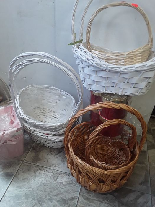 Кошници за подаръци ,цветя
