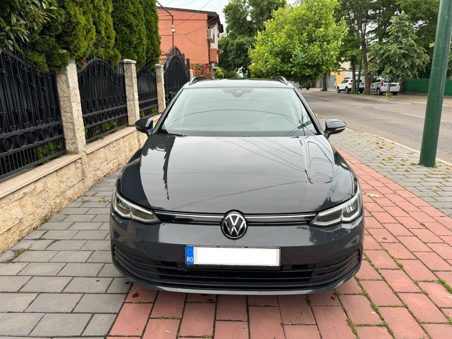 Volkswagen Golf Unic proprietar Ecran mare Carplay scaune incalzite ACC Lane assist