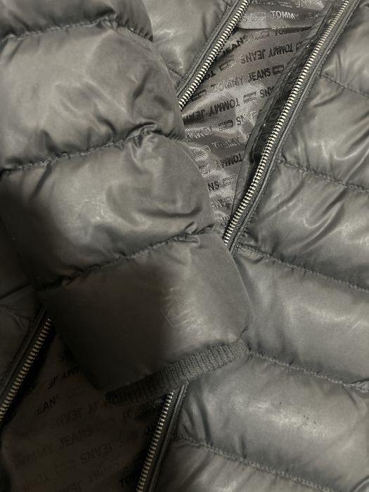 Vand geaca Tommy marimea S,