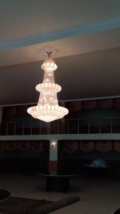 Большие люстры