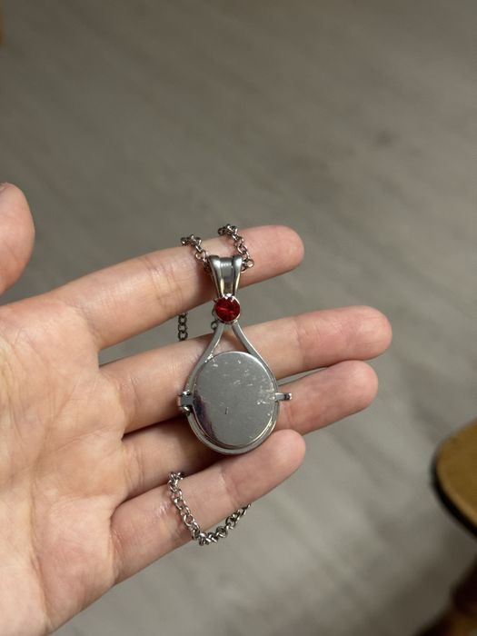 Кулон из h2o просто добавь воды