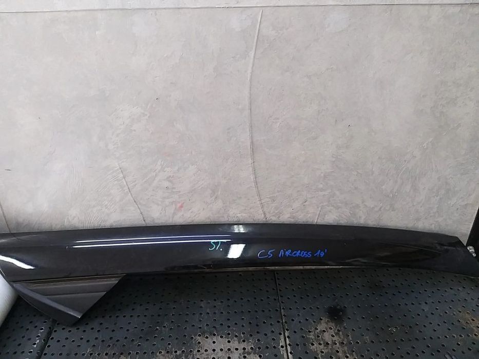 Ornament stanga parbriz citroen c5 aircross 9817207377 98172073xy