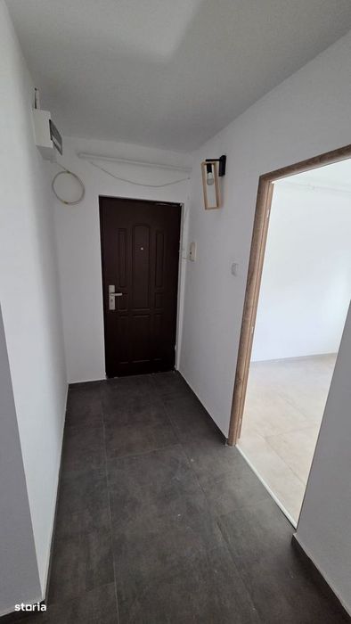 Apartament 3 camere  – Micro 16, Strada Brandusa