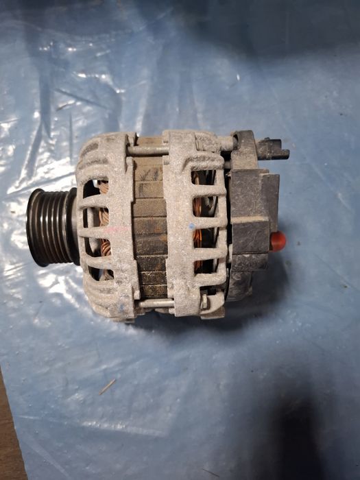 Генератор Рено Логан