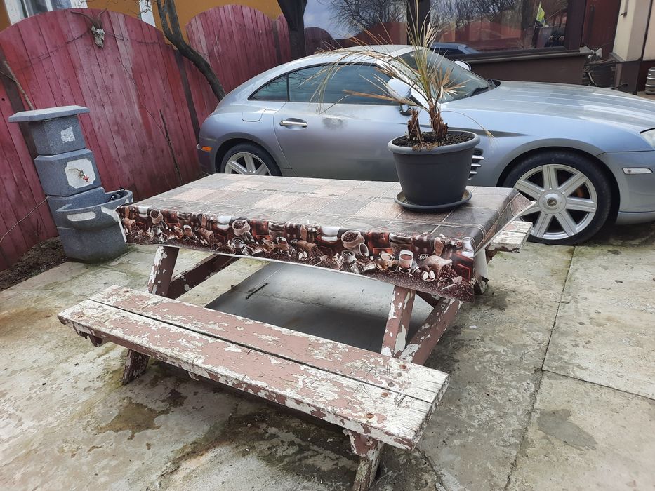 Masa cu 2 banci incorporate ptr.gradina din lemn masiv la SUPER PRET!