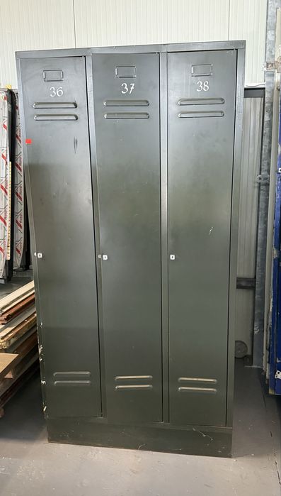 Vestiar  metalic 3 usi