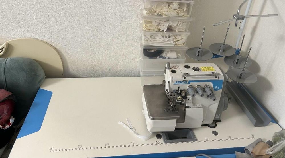 швейная машина jack оверлок