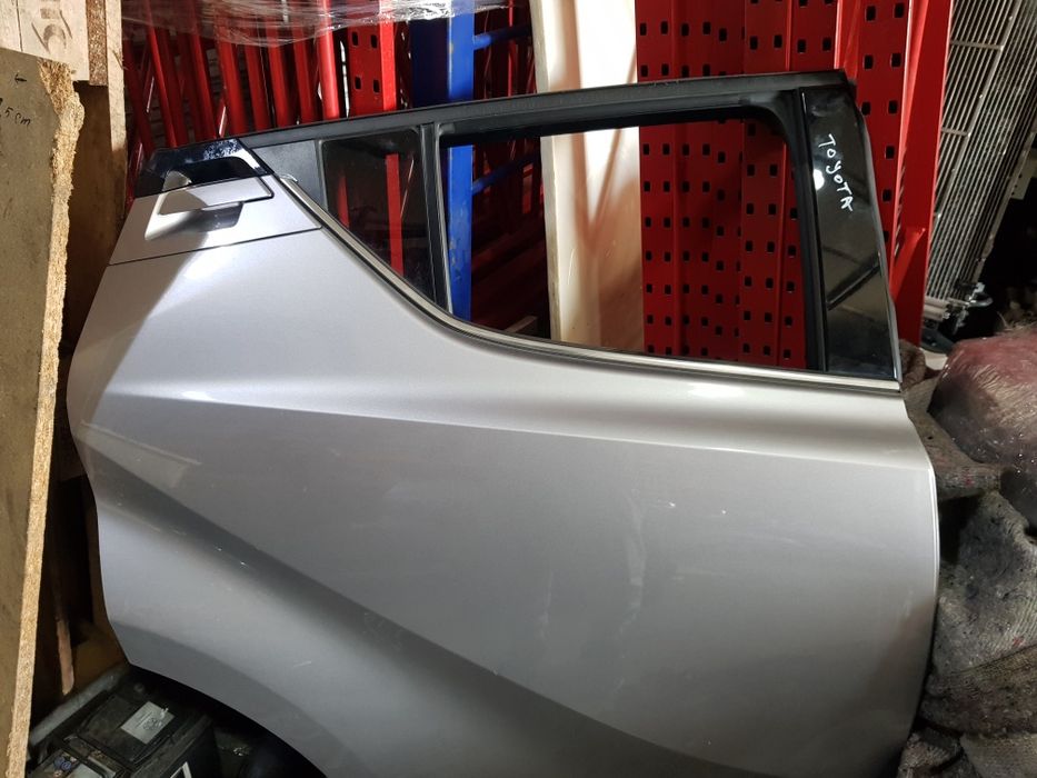 Usa portiera dreapta spate toyota C-hr chr 2018